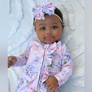 HENLEE'S HYDRANGEA ZIPPER RUFFLE FOOTIE